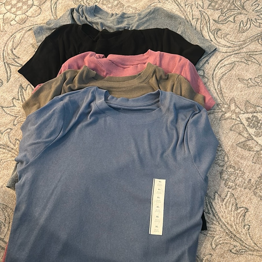 Women's a new day tees Bundle 
Size XL 
Includes all 5 colors 
Blue is NWT